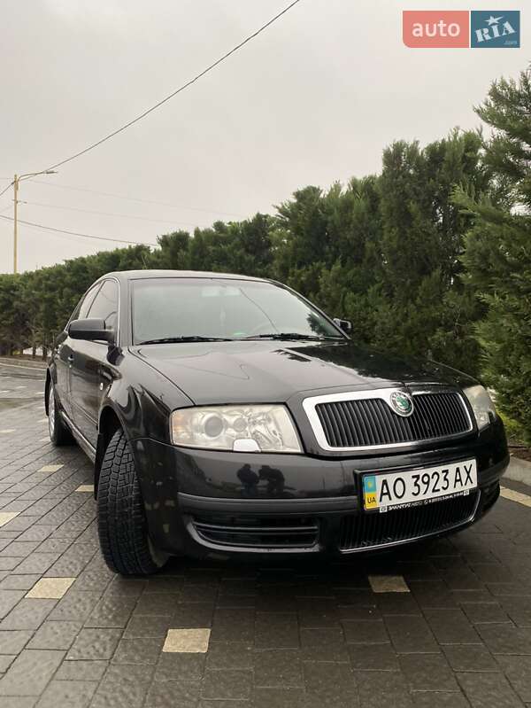 Лифтбек Skoda Superb 2006 в Ужгороде