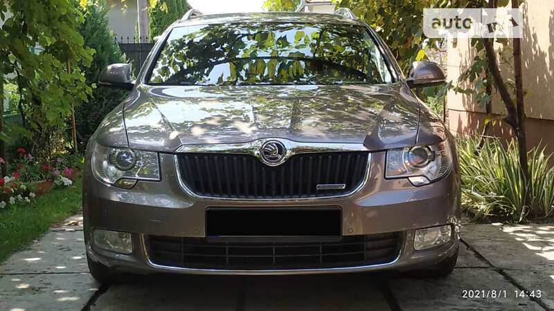 Универсал Skoda Superb 2010 в Берегово