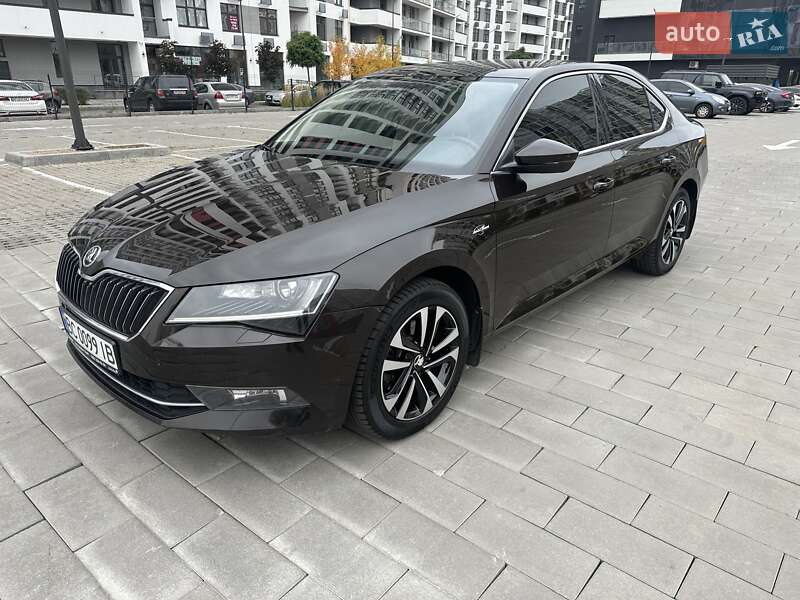 Лифтбек Skoda Superb 2017 в Киеве