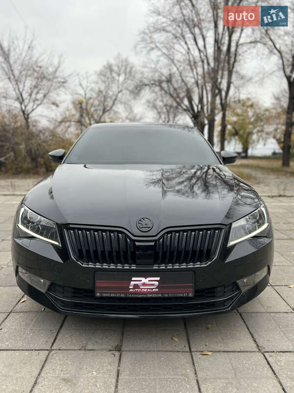 Лифтбек Skoda Superb 2017 в Запорожье
