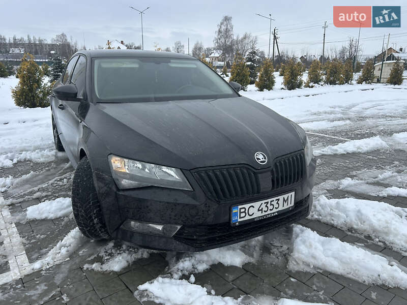 Лифтбек Skoda Superb 2016 в Мостиске Лифтбек Skoda Superb 2016 в Мостиске
