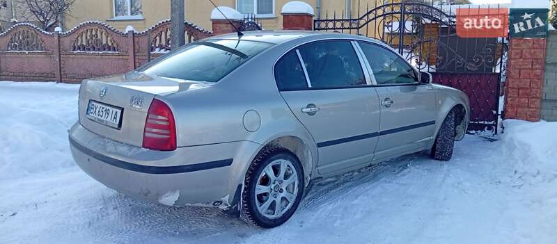 Лифтбек Skoda Superb 2005 в Здолбунове