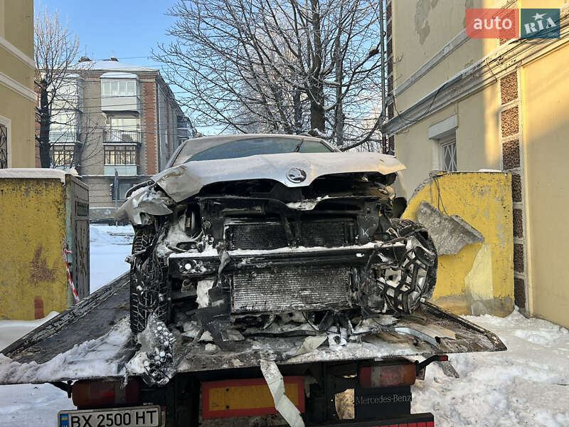 Универсал Skoda Superb 2014 в Хмельницком