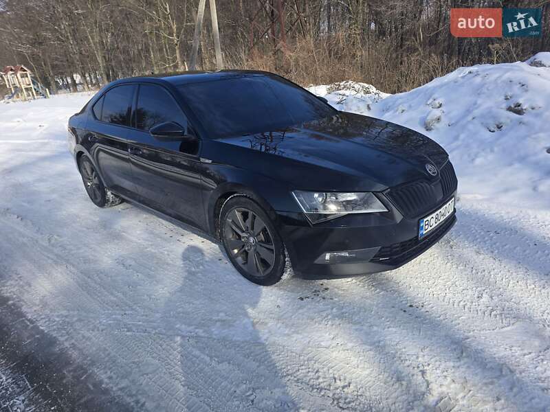 Лифтбек Skoda Superb 2018 в Львове