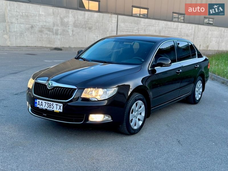 Лифтбек Skoda Superb 2012 в Киеве