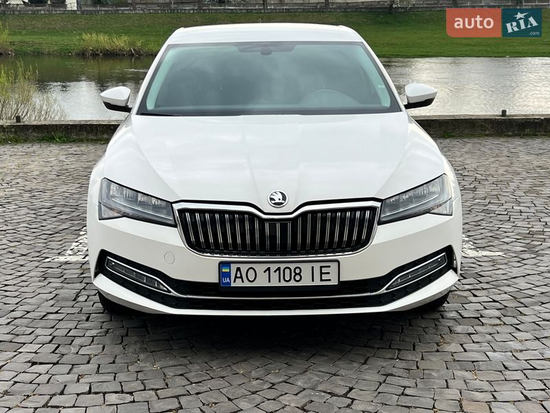 Лифтбек Skoda Superb 2020 в Мукачево