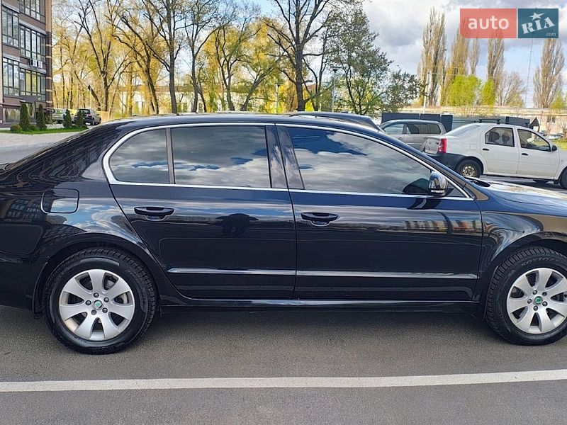 Ліфтбек Skoda Superb 2012 в Чернігові Ліфтбек Skoda Superb 2012 в Чернігові