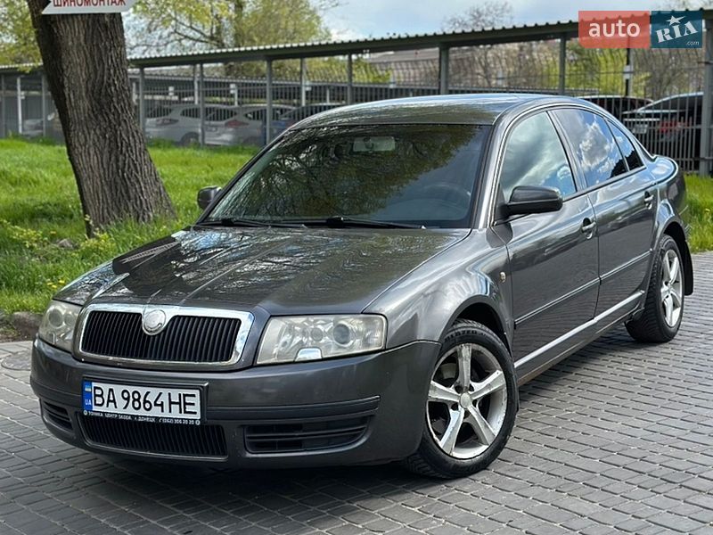 Лифтбек Skoda Superb 2006 в Каменском