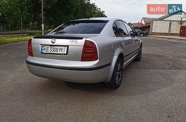 Ліфтбек Skoda Superb 2005 в Брацлаві