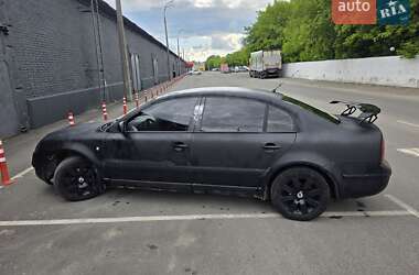 Лифтбек Skoda Superb 2005 в Вишневом