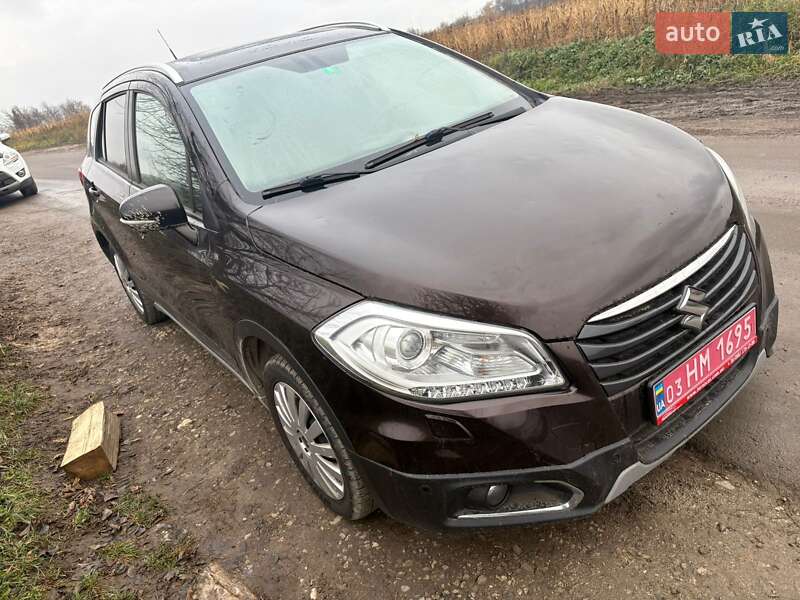 Внедорожник / Кроссовер Suzuki SX4 2013 в Тернополе