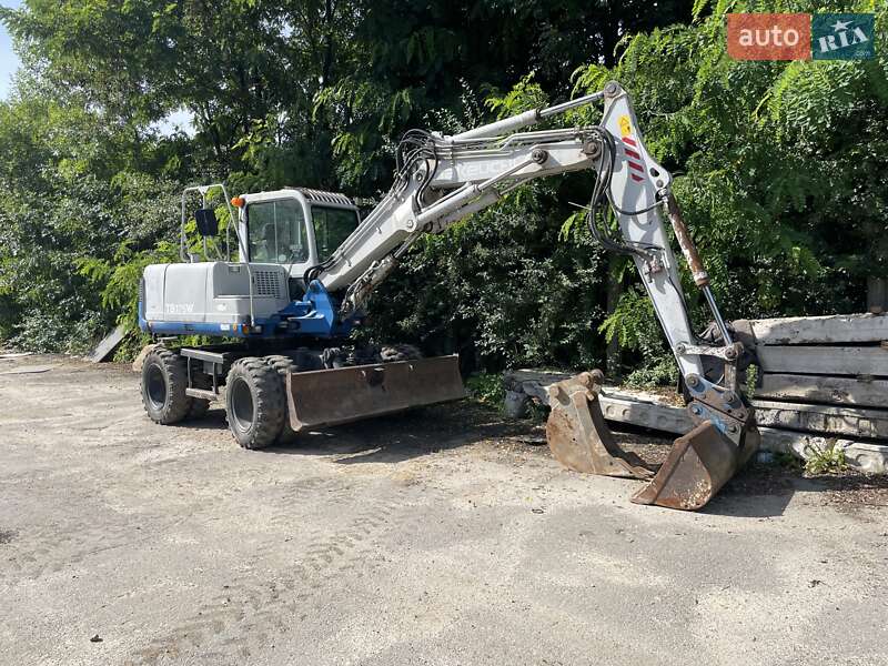 Колесный экскаватор Takeuchi TB 2007 в Львове Колесный экскаватор Takeuchi TB 2007 в Львове