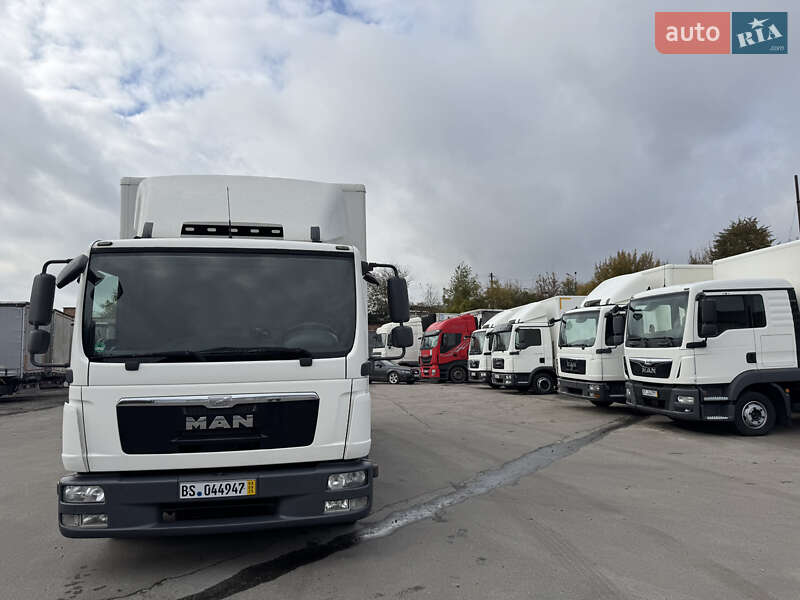 Грузовой фургон MAN TGL 2014 в Ровно