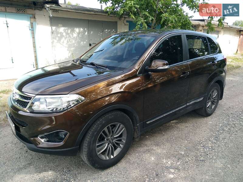 Внедорожник / Кроссовер Chery Tiggo 2016 в Ладыжине