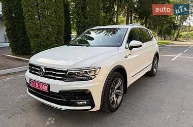 Позашляховик / Кросовер Volkswagen Tiguan Allspace 2021 в Кореці
