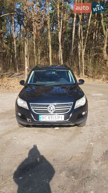 Внедорожник / Кроссовер Volkswagen Tiguan 2010 в Львове