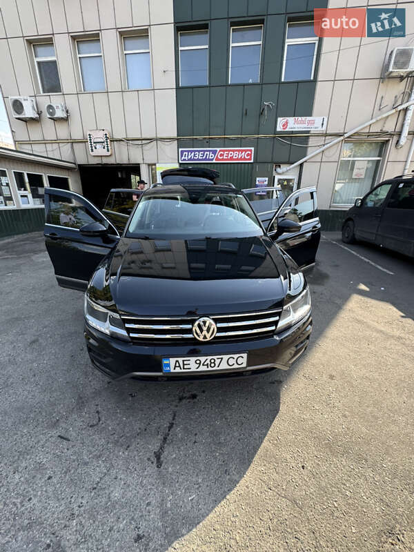 Внедорожник / Кроссовер Volkswagen Tiguan 2021 в Днепре