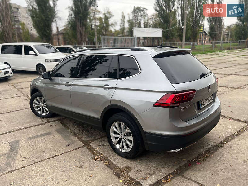 Внедорожник / Кроссовер Volkswagen Tiguan 2019 в Харькове