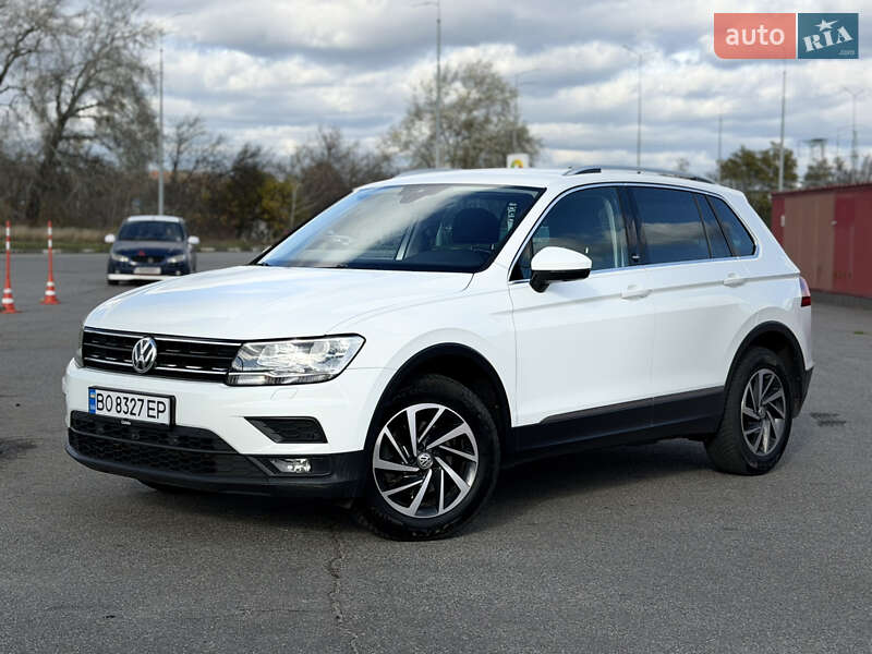 Внедорожник / Кроссовер Volkswagen Tiguan 2017 в Киеве