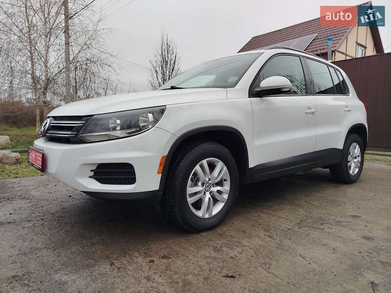 Позашляховик / Кросовер Volkswagen Tiguan 2016 в Києві