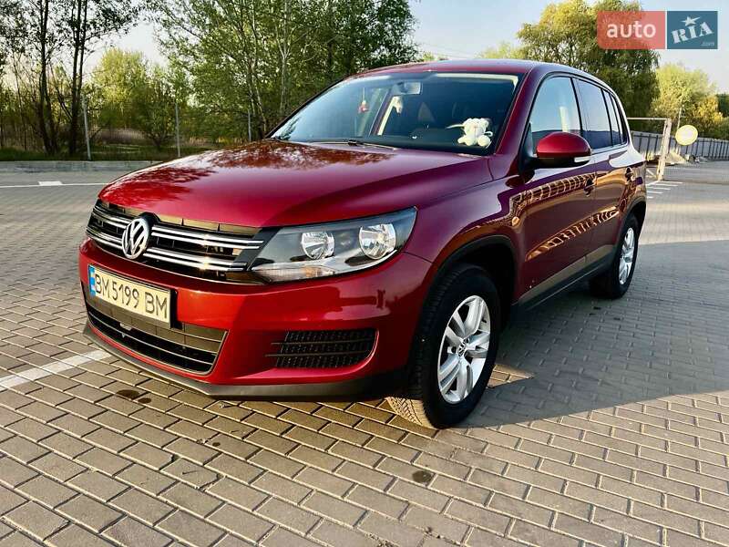 Внедорожник / Кроссовер Volkswagen Tiguan 2014 в Сумах