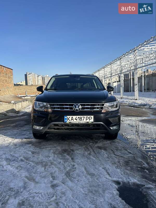 Позашляховик / Кросовер Volkswagen Tiguan 2020 в Києві Позашляховик / Кросовер Volkswagen Tiguan 2020 в Києві