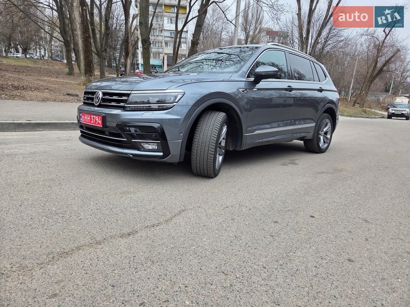 Внедорожник / Кроссовер Volkswagen Tiguan 2019 в Днепре