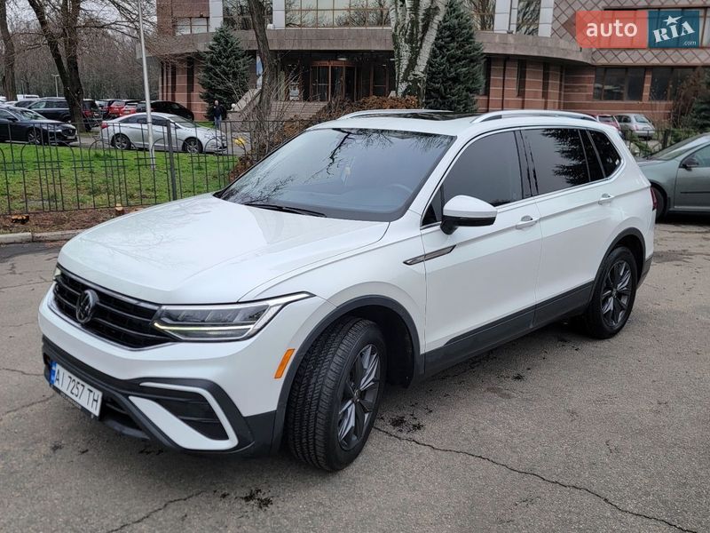 Внедорожник / Кроссовер Volkswagen Tiguan 2023 в Одессе