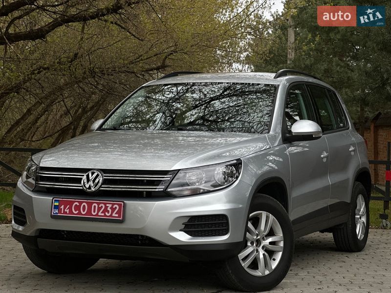 Позашляховик / Кросовер Volkswagen Tiguan 2016 в Львові
