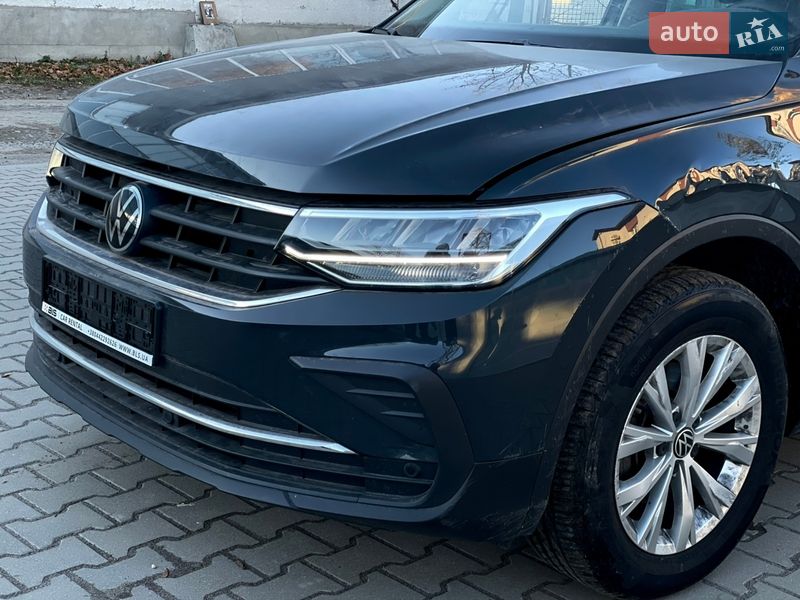 Позашляховик / Кросовер Volkswagen Tiguan 2023 в Львові