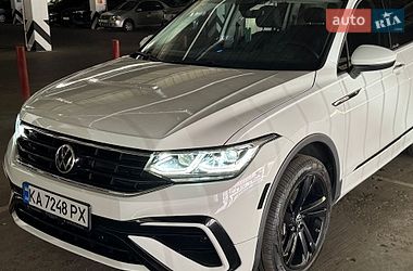 Позашляховик / Кросовер Volkswagen Tiguan 2021 в Києві