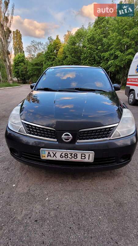Седан Nissan TIIDA 2007 в Харькове Седан Nissan TIIDA 2007 в Харькове