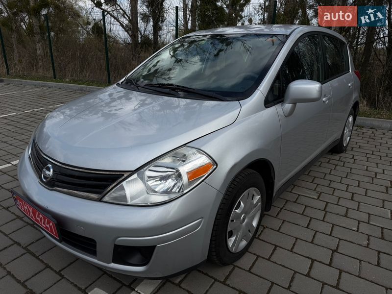 Хэтчбек Nissan TIIDA 2010 в Луцке