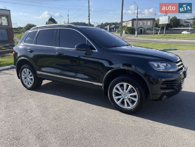 Внедорожник / Кроссовер Volkswagen Touareg 2011 в Белой Церкви