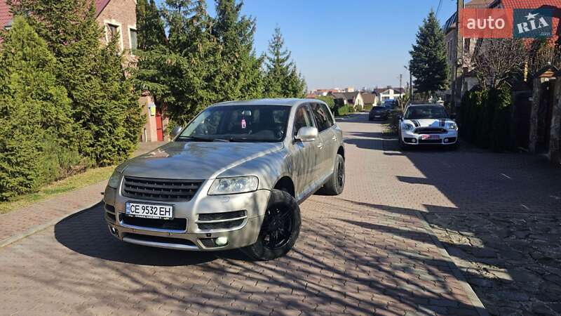 Внедорожник / Кроссовер Volkswagen Touareg 2003 в Черновцах