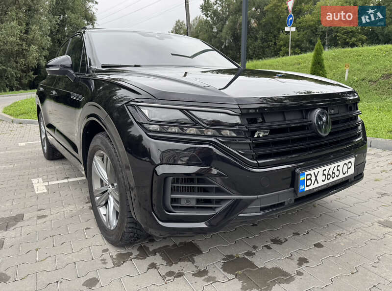 Позашляховик / Кросовер Volkswagen Touareg 2018 в Хмельницькому Позашляховик / Кросовер Volkswagen Touareg 2018 в Хмельницькому