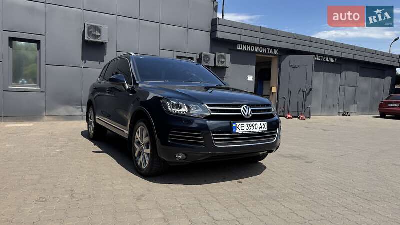 Позашляховик / Кросовер Volkswagen Touareg 2013 в Кривому Розі Позашляховик / Кросовер Volkswagen Touareg 2013 в Кривому Розі