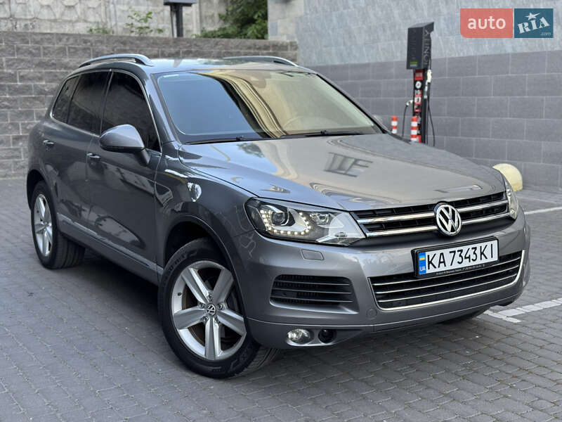 Внедорожник / Кроссовер Volkswagen Touareg 2011 в Белой Церкви
