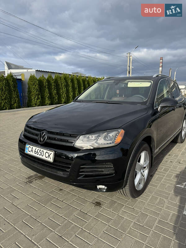 Внедорожник / Кроссовер Volkswagen Touareg 2012 в Черкассах Внедорожник / Кроссовер Volkswagen Touareg 2012 в Черкассах