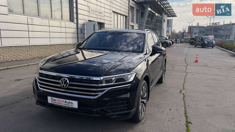 Позашляховик / Кросовер Volkswagen Touareg 2021 в Харкові