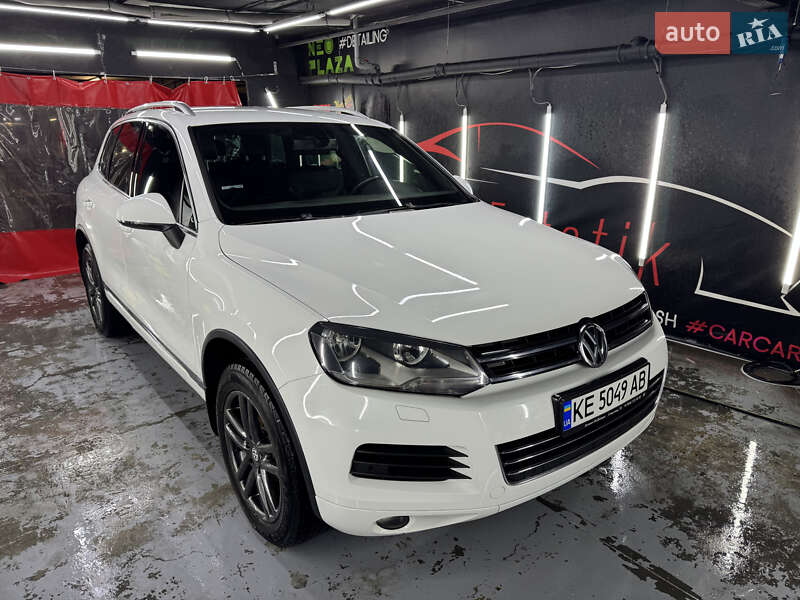 Внедорожник / Кроссовер Volkswagen Touareg 2012 в Днепре Внедорожник / Кроссовер Volkswagen Touareg 2012 в Днепре