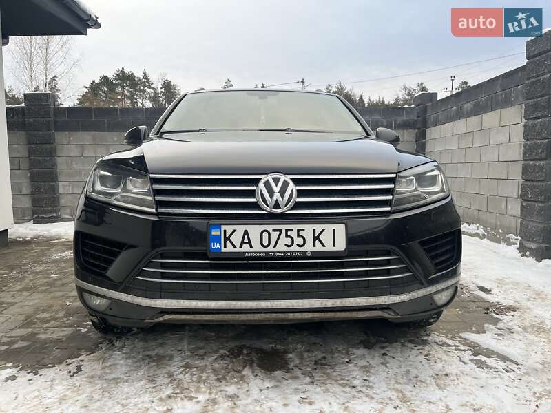 Внедорожник / Кроссовер Volkswagen Touareg 2017 в Киеве
