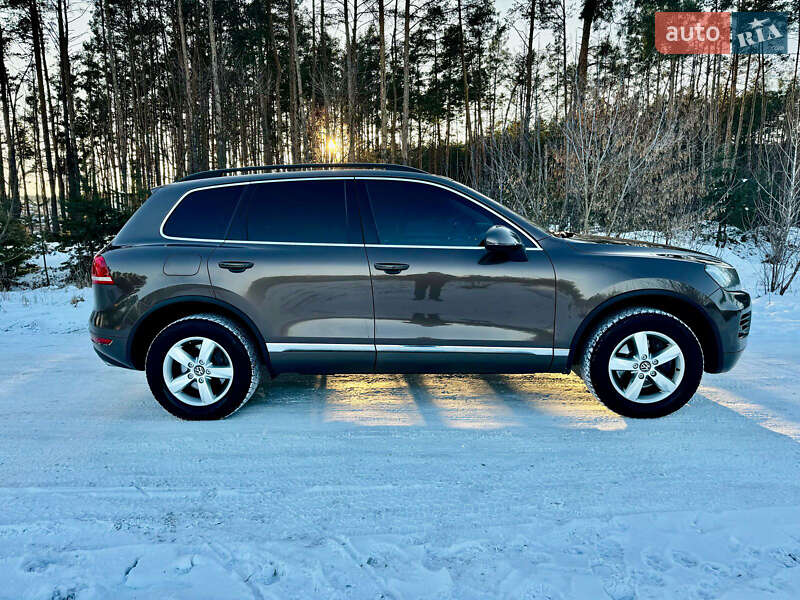 Позашляховик / Кросовер Volkswagen Touareg 2013 в Києві Позашляховик / Кросовер Volkswagen Touareg 2013 в Києві