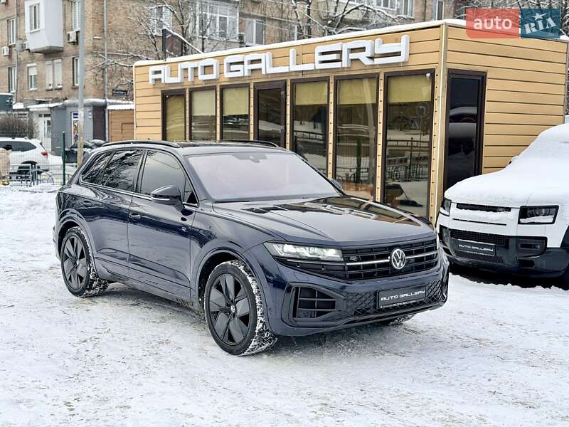 Внедорожник / Кроссовер Volkswagen Touareg 2023 в Киеве