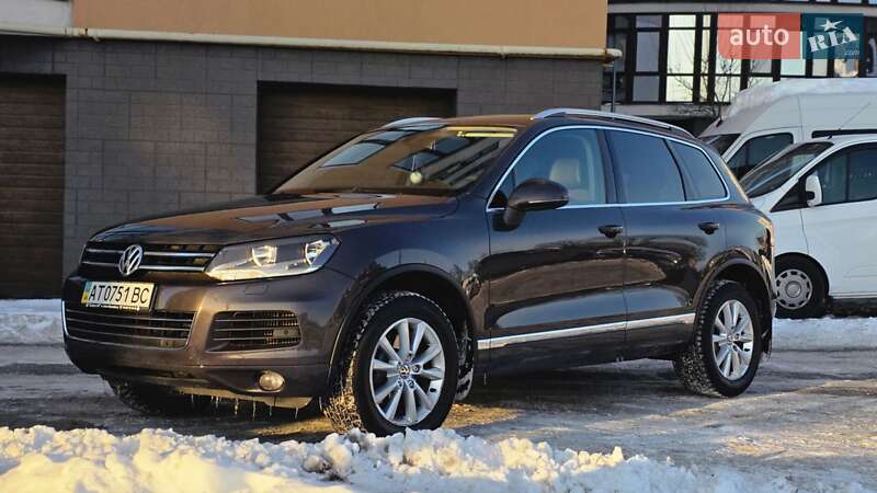 Внедорожник / Кроссовер Volkswagen Touareg 2011 в Ивано-Франковске