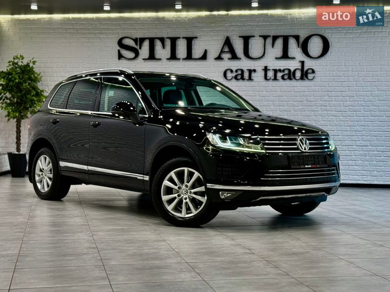 Внедорожник / Кроссовер Volkswagen Touareg 2017 в Одессе