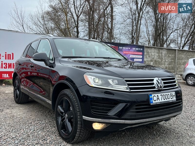 Позашляховик / Кросовер Volkswagen Touareg 2015 в Черкасах