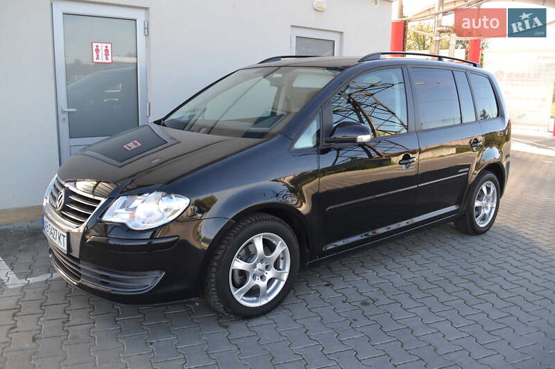 Мінівен Volkswagen Touran 2008 в Вінниці