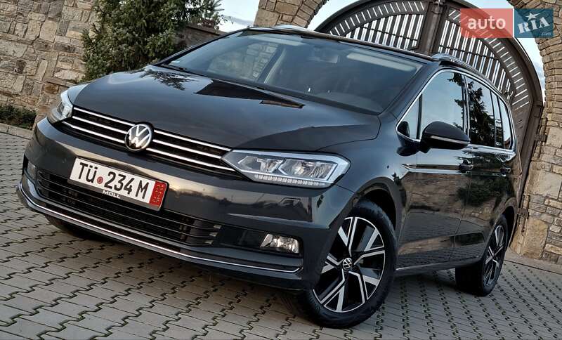 Микровэн Volkswagen Touran 2020 в Черновцах