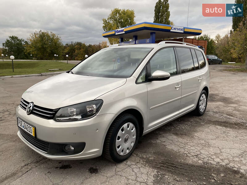 Минивэн Volkswagen Touran 2010 в Конотопе